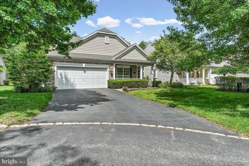 112 Petunia Dr, KENNETT SQUARE, PA, 19348-1542 | Card Image