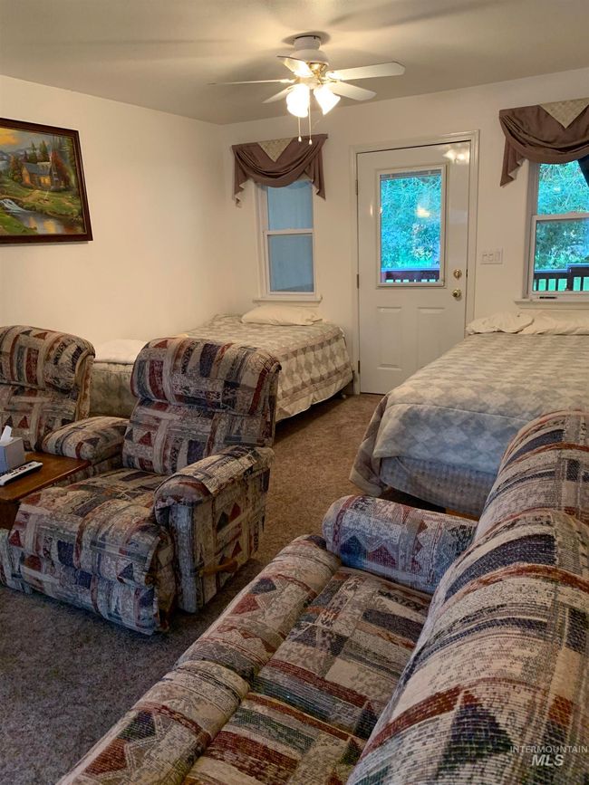E13 - 514 N Sawyer St, House other with 1 bedrooms, 1 bathrooms and null parking in Cascade ID | Image 4