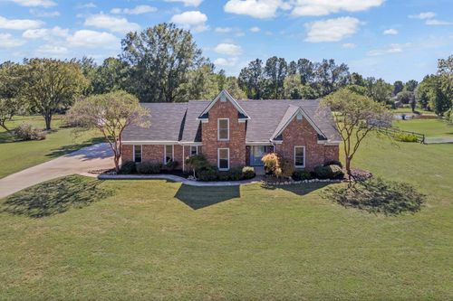 10661 Chapel Hill Rd, Lakeland, TN, 38002-9766 | Card Image