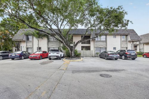 3610 Nw 95th Ter, Sunrise, FL, 33351-6425 | Card Image