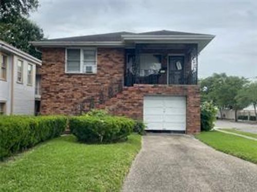 3218 Gentilly Blvd, New Orleans, LA, 70122-4942 | Card Image