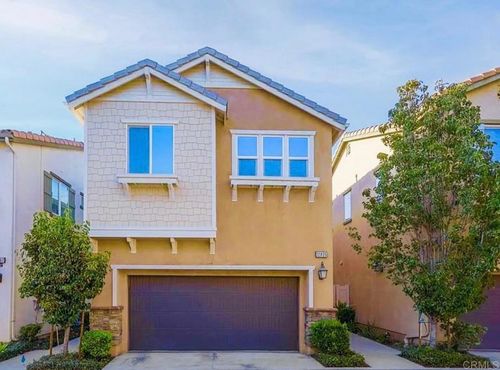 12835 W Hemingway Dr, San Fernando, CA, 91340-1542 | Card Image