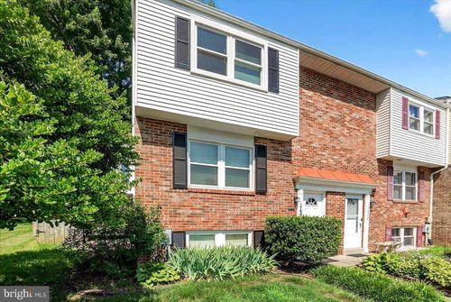 17500 Kohlhoss Rd, POOLESVILLE, MD, 20837-2105 | Card Image