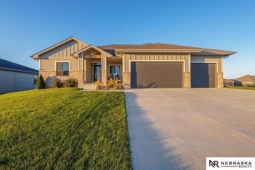 17102 Cora St, Bennington, NE, 68007-5077 | Card Image