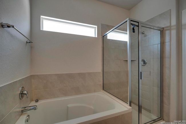 702 Overlook Rdg, House other with 5 bedrooms, 4 bathrooms and null parking in Cibolo TX | Image 13