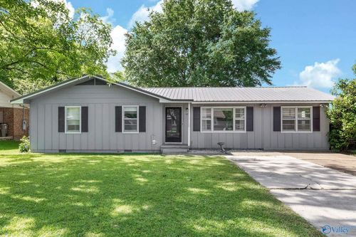 423 Clearview St Sw, Decatur, AL, 35601-6321 | Card Image