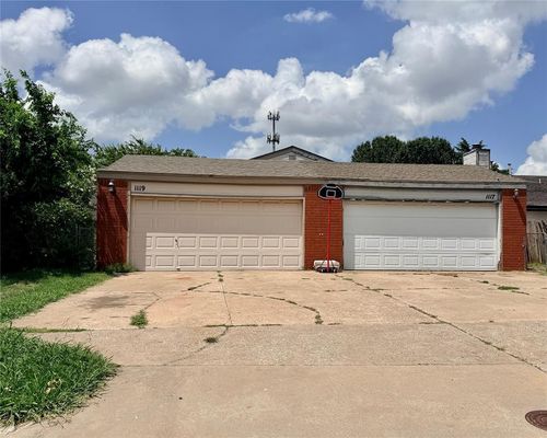 1119 Swan Lake Road, Edmond, OK, 73003 | Card Image