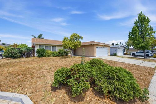 10016 Bilteer Court, Santee, CA, 92071 | Card Image