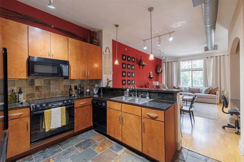 apt-2112-1901 Post Oak Blvd, Houston, TX, 77056-3921 | Card Image