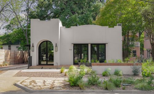 713 E 32nd St, Austin, TX, 78705-3107 | Card Image