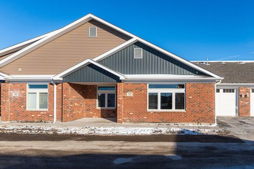 60-60 Kloe Ln, Sycamore, IL, 60178 | Card Image