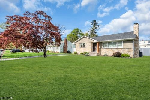 319 Myrtle Ave, Scotch Plains, NJ, 07076-1116 | Card Image