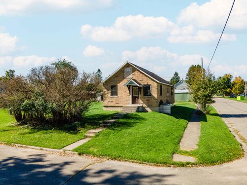 400 Brule Ave, Caspian, MI, 49915-5120 | Card Image