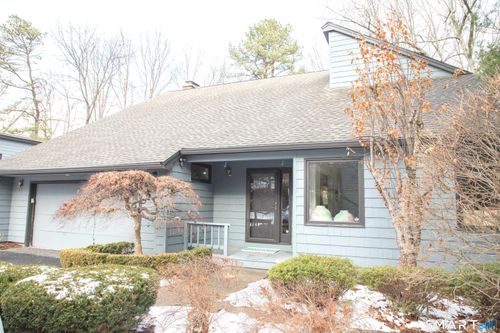 10 Ironwood Ln, West Hartford, CT, 06117-1110 | Card Image