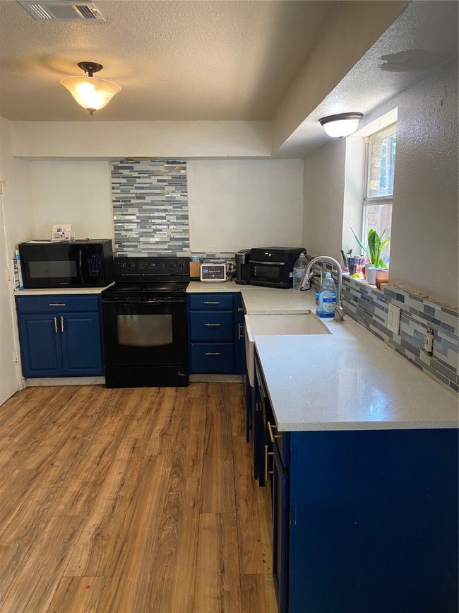 206 Methodist St, House other with 4 bedrooms, 2 bathrooms and null parking in Red Oak TX | Image 13