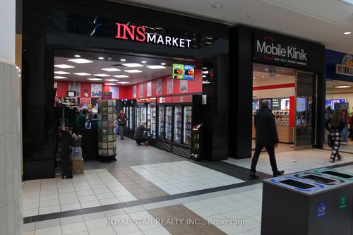 17600 Yonge St, Newmarket, ON, L3Y4Z1 | Card Image
