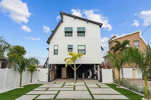 12016 Lagoon Ln, TREASURE ISLAND, FL, 33706-5130 | Card Image