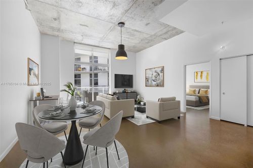 apt-412-2001 Meridian Ave, Miami Beach, FL, 33139-1543 | Card Image