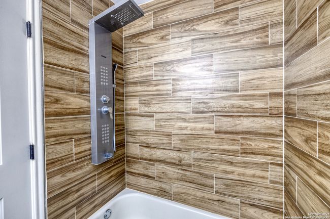 703 N 3 Rd St, Home with 0 bedrooms, 0 bathrooms and null parking in Carrizo Springs TX | Image 14