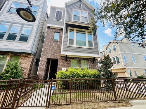 2752 Flowering Peach Ln, Dallas, TX, 75212-0118 | Card Image