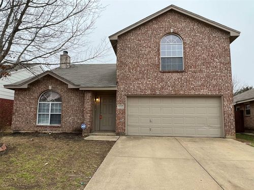 8440 Trinity Vista Trl, Hurst, TX, 76053-7420 | Card Image