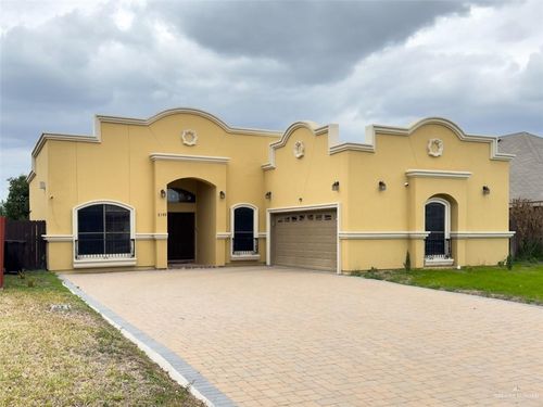 2105 Water Willow Dr, Weslaco, TX, 78596-7285 | Card Image