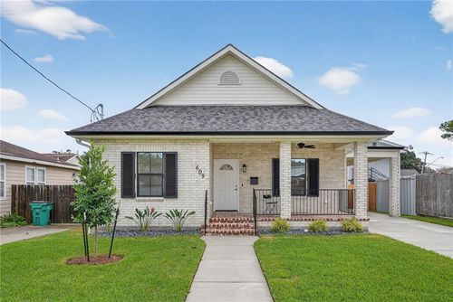 609 Carnation Ave, Metairie, LA, 70001-4344 | Card Image