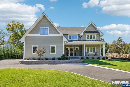 44 Peterson Pl, Mahwah, NJ, 07430-2019 | Card Image