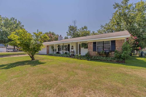 201 Jennifer St, Jonesboro, AR, 72401-9555 | Card Image
