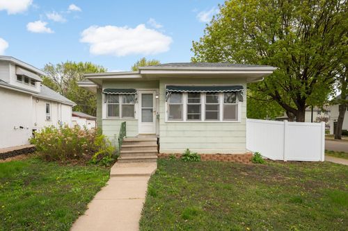 880 21st Avenue Se, Minneapolis, MN, 55414 | Card Image