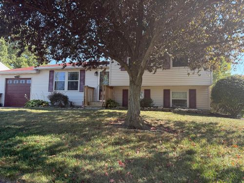 8747 Crestwater Dr, Galloway, OH, 43119-9004 | Card Image