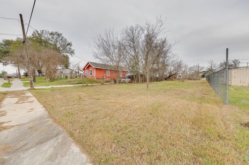 0 Brays St, Houston, TX, 77012 | Card Image