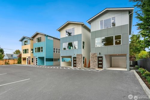 12111 E Gibson Rd, Everett, WA, 98204-5615 | Card Image