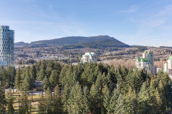 2205 - 3096 Windsor Gate, Condo with 2 bedrooms, 2 bathrooms and 1 parking in Coquitlam BC | Image 15