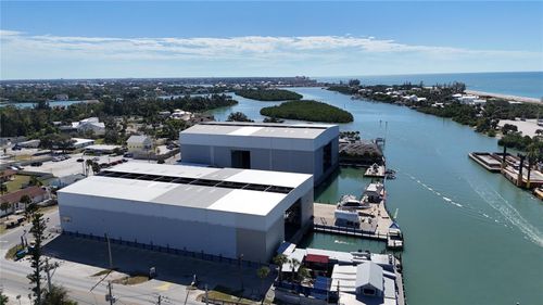 s62-100 Circuit Rd, NOKOMIS, FL, 34275-3006 | Card Image