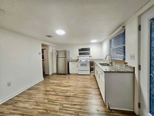 b-3901 Lakewood Rd, Lake Worth Beach, FL, 33461-3547 | Card Image