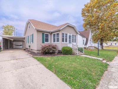 1302 Martha Street, House other with 2 bedrooms, 1 bathrooms and null parking in Pekin IL | Image 3