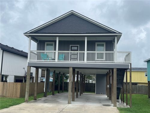 213 Las Palmas Dr, Corpus Christi, TX, 78418-3031 | Card Image
