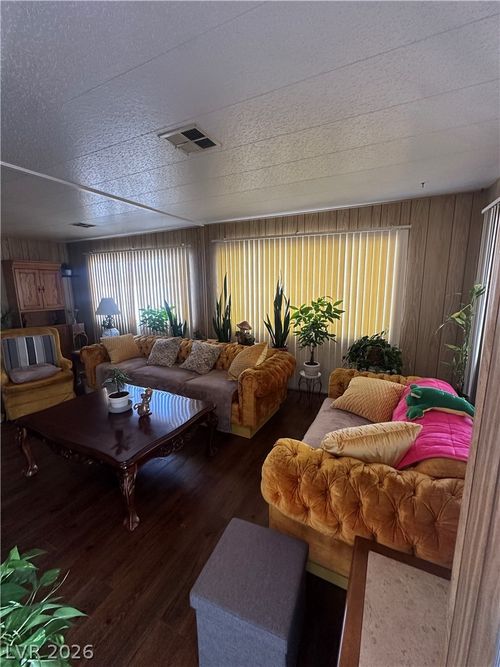 5073 Ridge Ave, Las Vegas, NV, 89103-5029 | Card Image