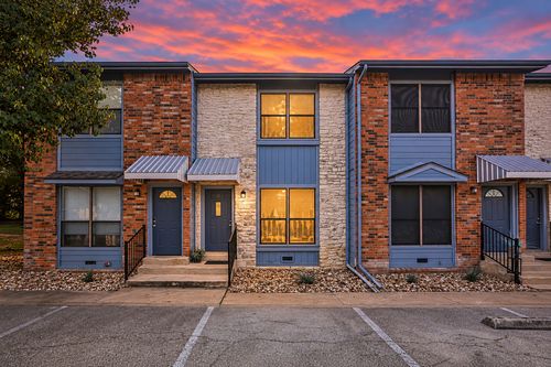 b-3008 Whisper Oaks Ln, Georgetown, TX, 78628-4220 | Card Image