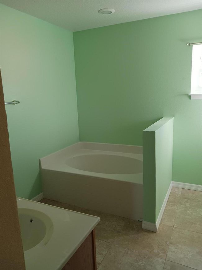 124 Sw Sea Lion Rd, House other with 3 bedrooms, 1 bathrooms and null parking in Port St. Lucie FL | Image 7