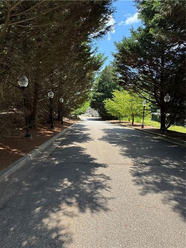118 Pointe Cir, Townhouse with 2 bedrooms, 3 bathrooms and null parking in Dahlonega GA | Image 33