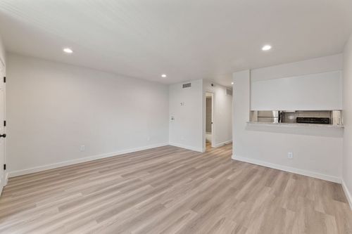 apt-207-3819 Southway Dr, Austin, TX, 78704-6848 | Card Image