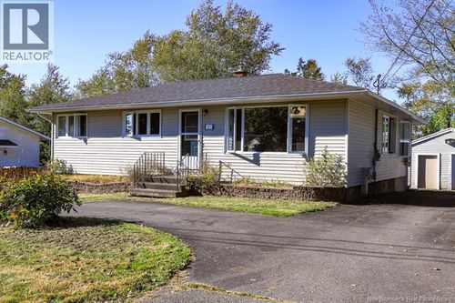 41 Park Hill Dr, Saint John, NB, E2J2V6 | Card Image