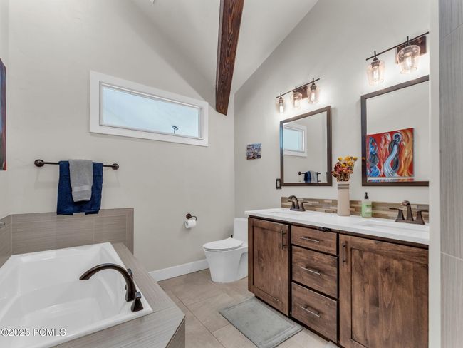 APT-11 - 8077 Courtyard Loop, Condo with 3 bedrooms, 3 bathrooms and null parking in Park City UT | Image 10