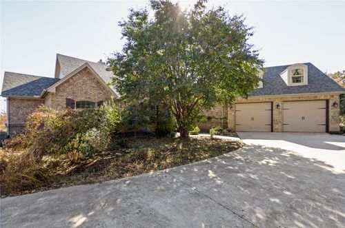 396 Ranchview Ct, Bowie, TX, 76230-8679 | Card Image