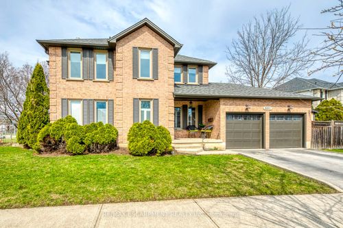3311 Springvale Court, Burlington, ON, L7M3Y6 | Card Image