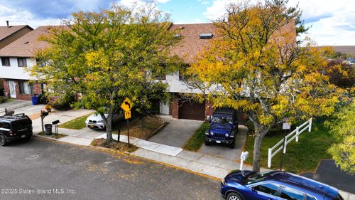 280 Rolling Hill Green, Staten Island, NY, 10312 | Card Image