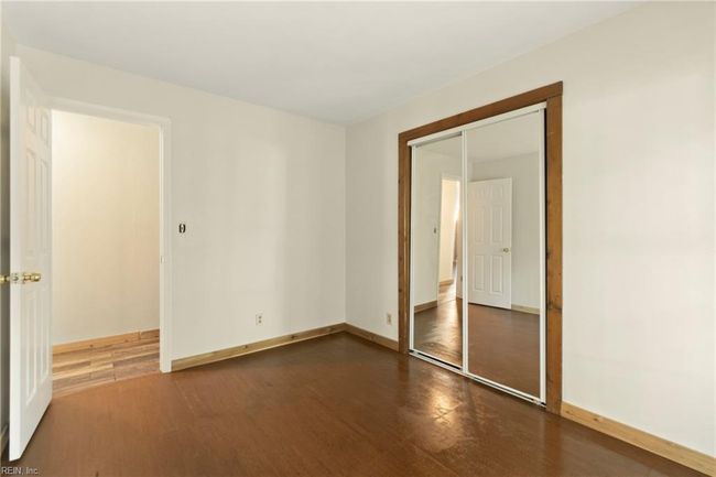 2568 Shore Dr, House attached with 3 bedrooms, 2 bathrooms and null parking in Virginia Beach VA | Image 14