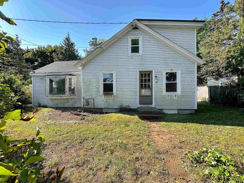 20 Chase Street, Concord, NH, 03301 | Card Image